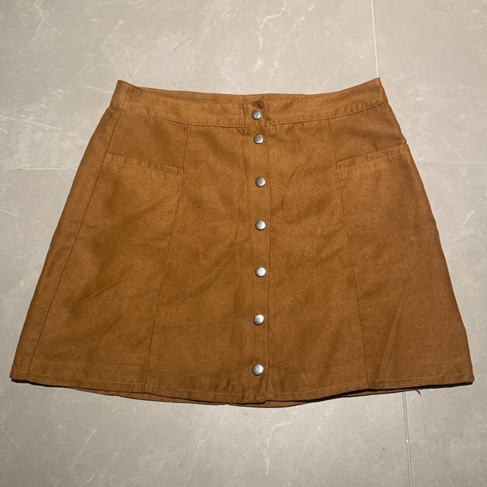 H&M Faux Suede Mini Skirt with Buttons – Size 10 (Fits 6/8)